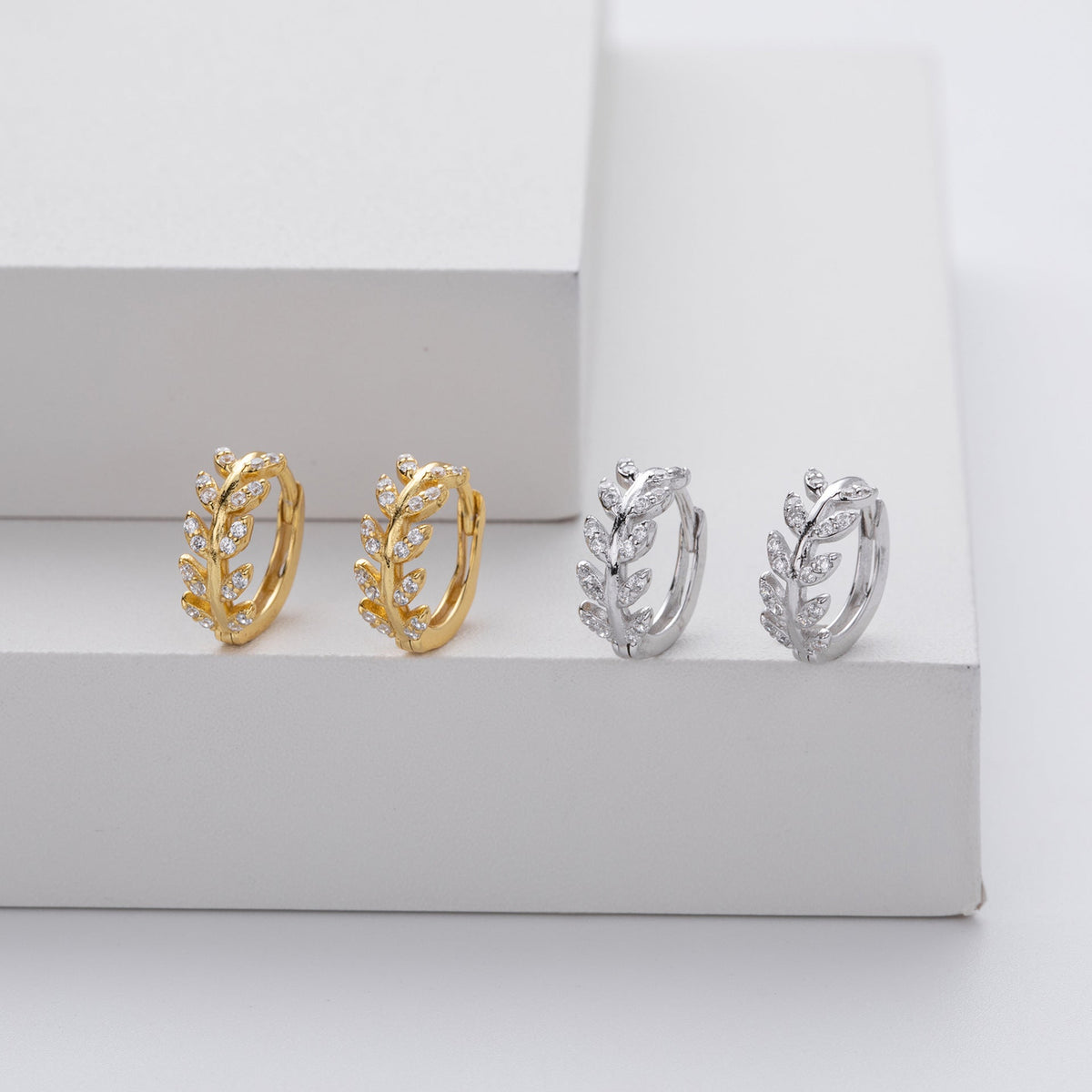 Boucles d'oreilles en argent en forme de feuille