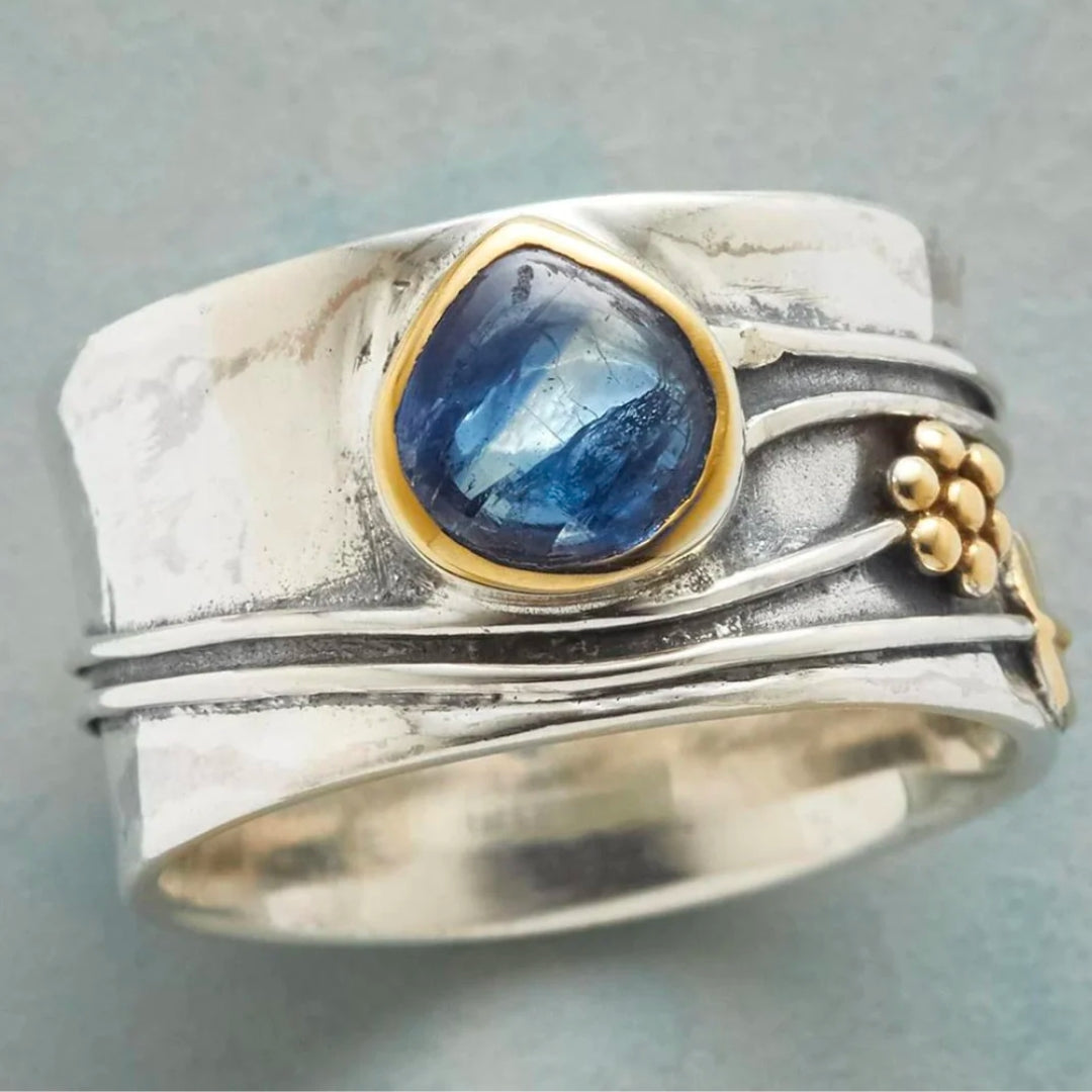 Bague en argent vintage avec cristal bleu
