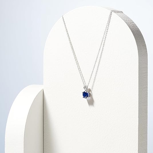 Round Cut Sapphire Collier | Or blanc
