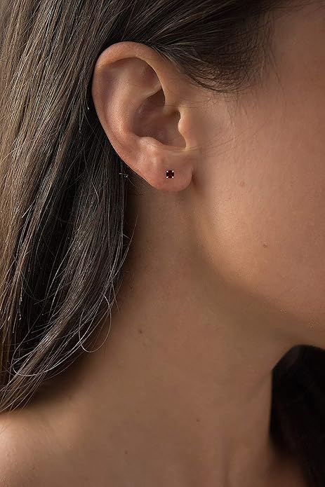 Ruby Round Stud Boucles d’oreilles | Doré