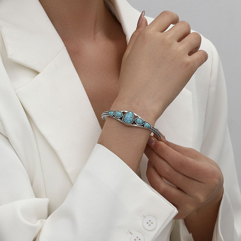 Bracelet ouvert goutte turquoise | Or blanc