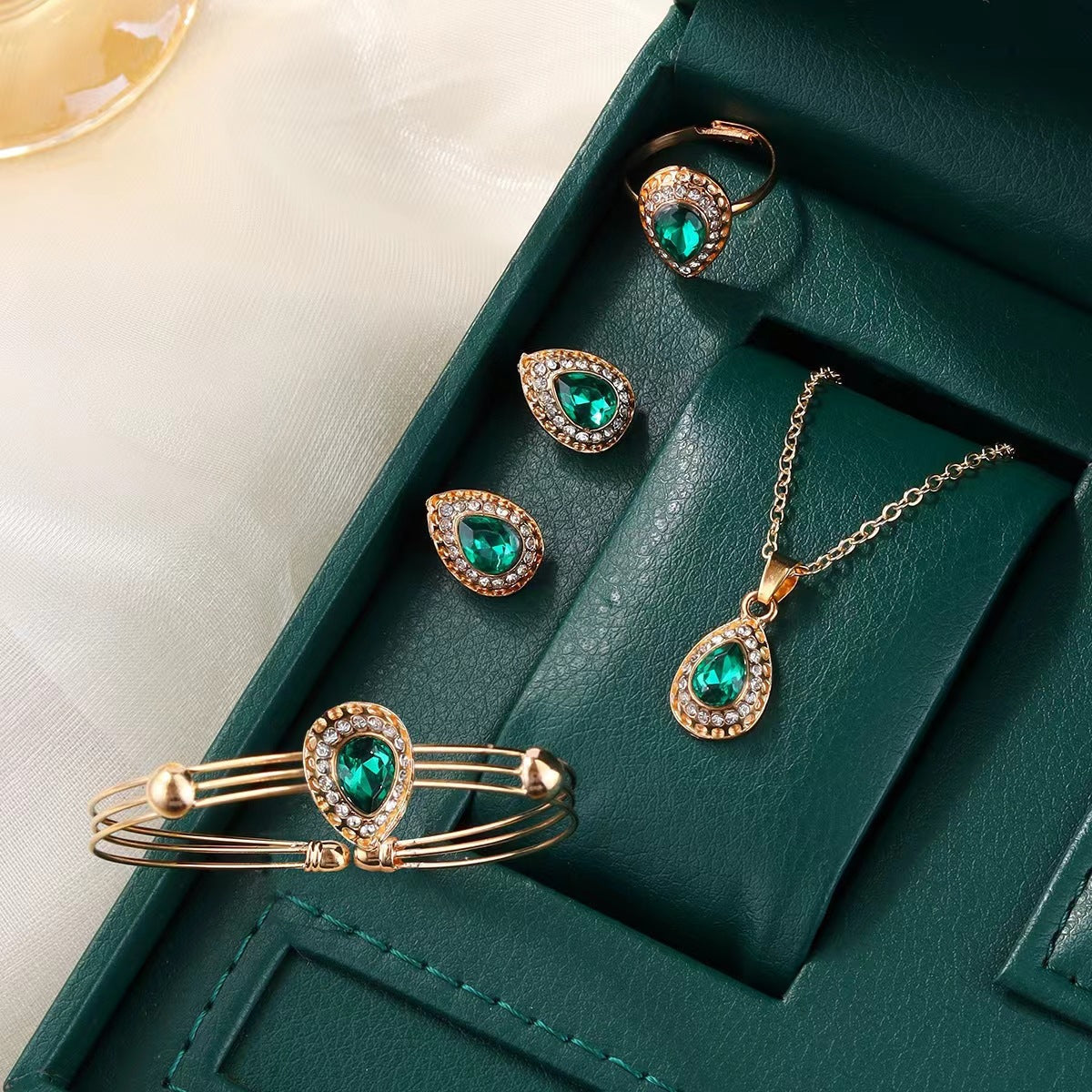 Noémie Glastra Parure de bijoux | Doré