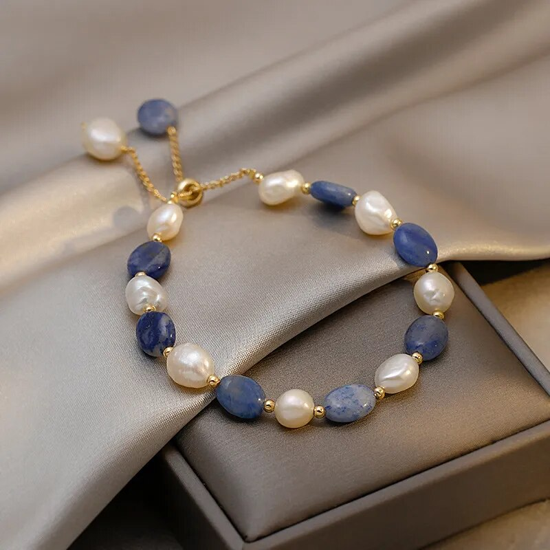 Bracelet Élégant aux Perles Océanes